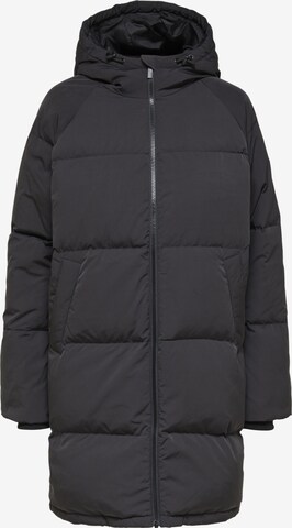 Manteau d’hiver Selected Femme Curve en noir : devant