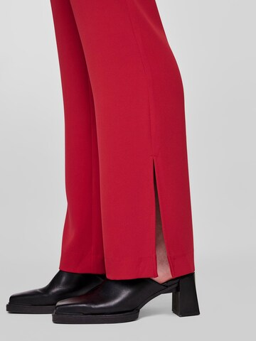 IIQUAL Regular Pants 'STORM' in Red