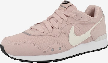 Nike Sportswear Sneakers laag 'Venture Runner' in Roze: voorkant