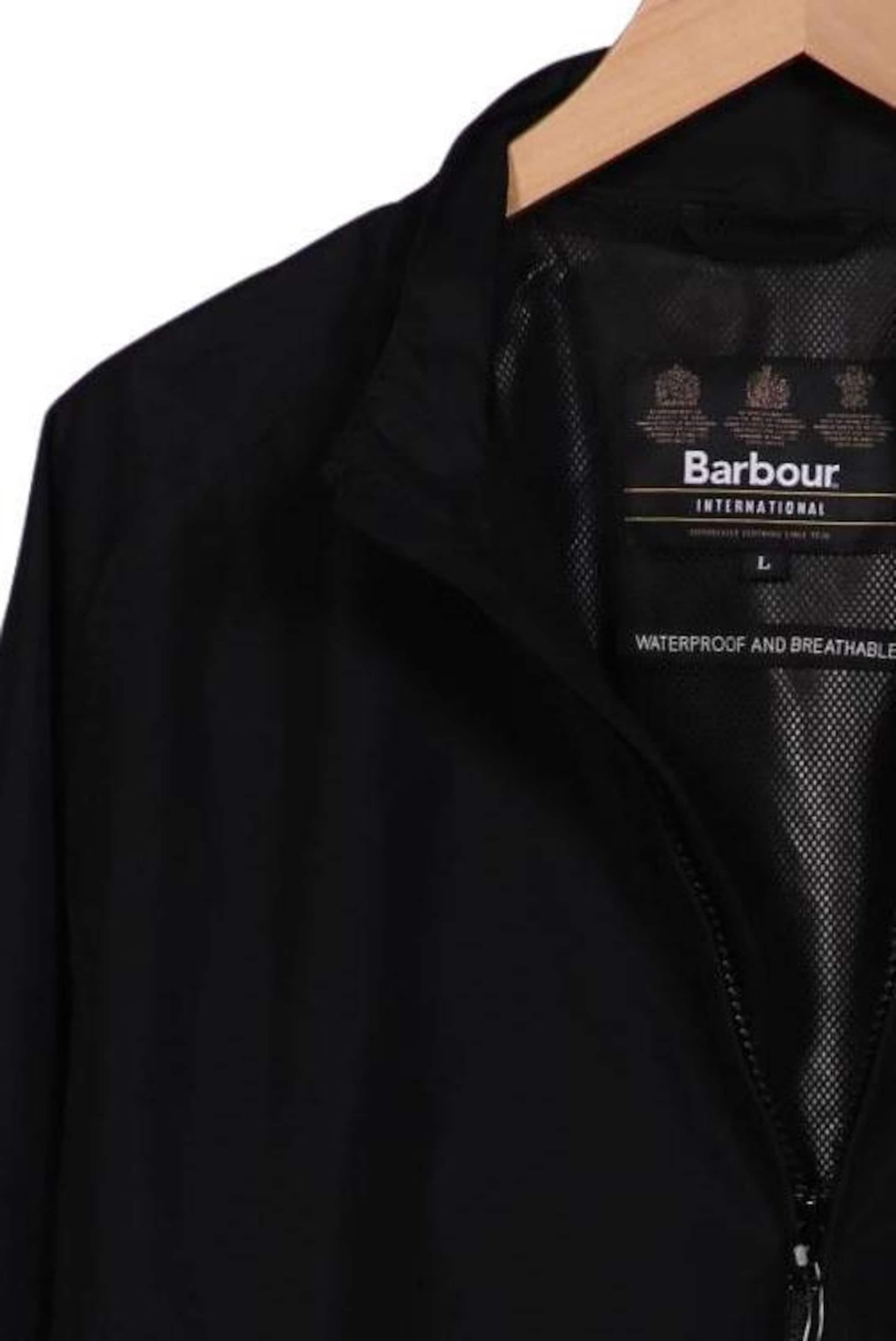 Barbour Jacket & Coat in L in Black