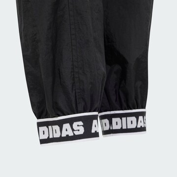 ADIDAS SPORTSWEAR Loosefit Sportovní kalhoty 'Dance Woven' – černá