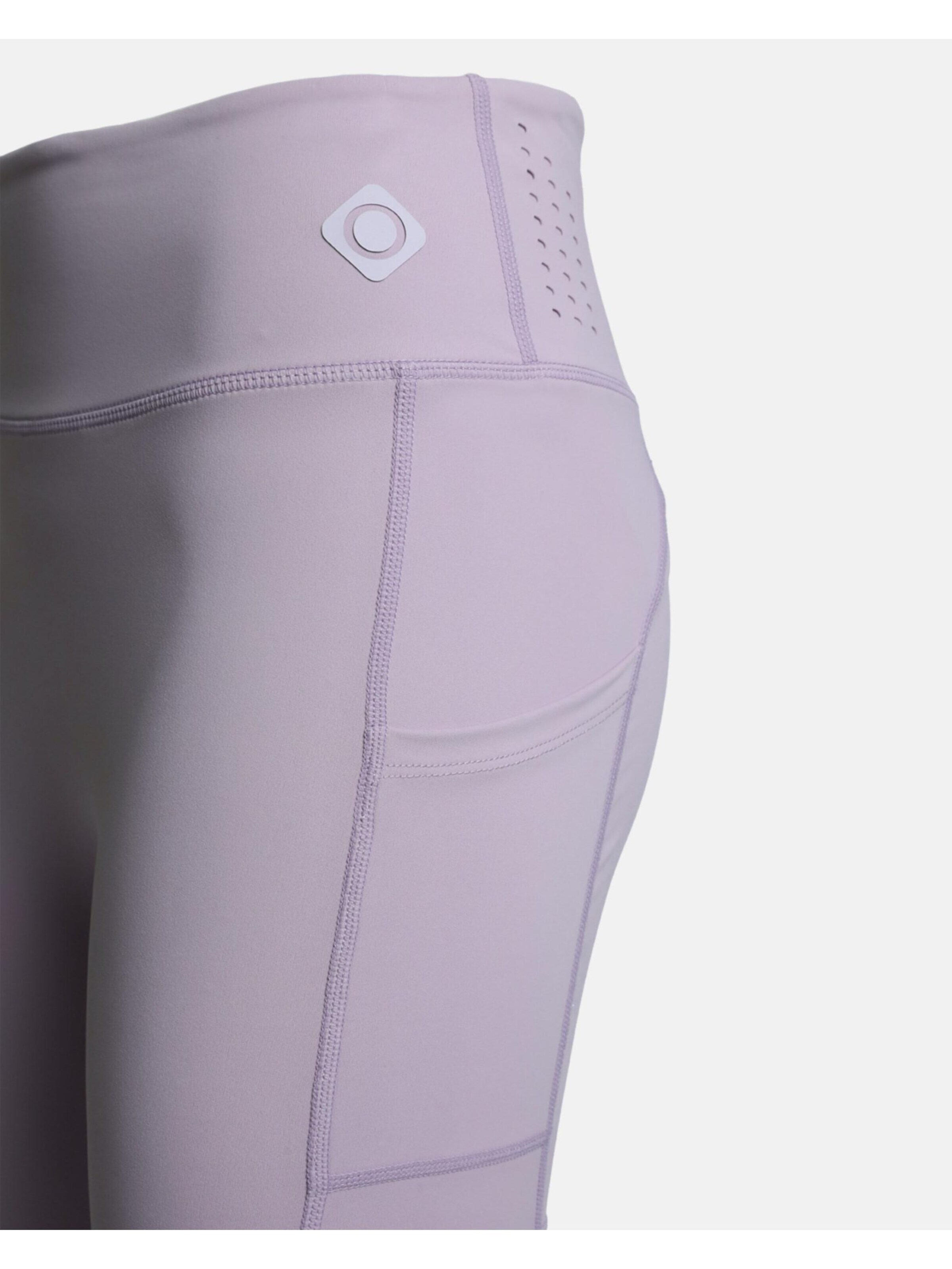 Loosefit Leggings 'MALLAS CORTAS MADILL SHORT' di Izas in lilla