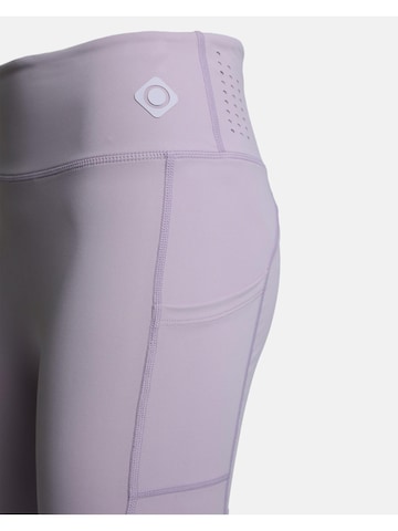 Loosefit Leggings 'MALLAS CORTAS MADILL SHORT' di Izas in lilla