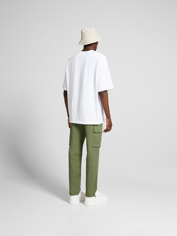 Bershka Regular Cargo Pants in Green