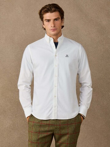 Coupe regular Chemise Hackett London en blanc : devant