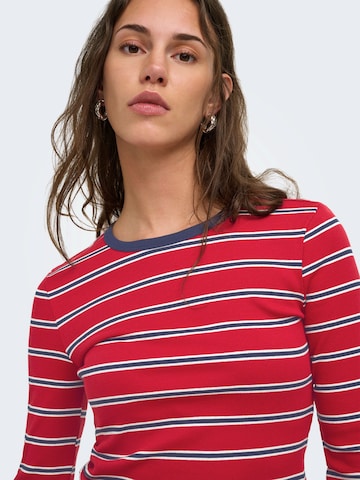 ONLY T-shirt 'ONLVAL' i röd