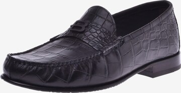 Baldinini Classic Flats in Black: front