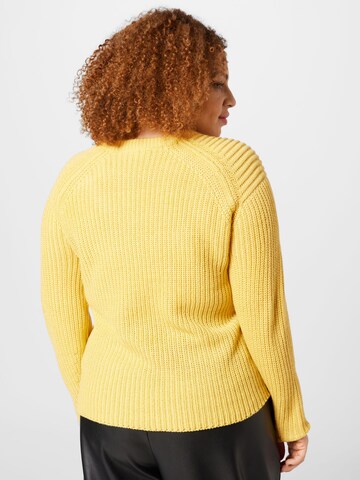 ONLY Carmakoma Sweater 'Elyssa' in Yellow