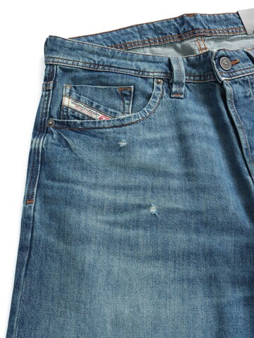 DIESEL Normalny krój Jeansy 'Light & Supersoft MARKEE R68DY' w kolorze niebieski