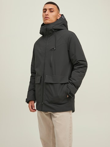 JACK & JONES Winterparka 'Kaiser' in Zwart: voorkant