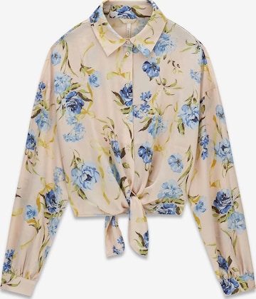 GUESS Blouse in Blue: front