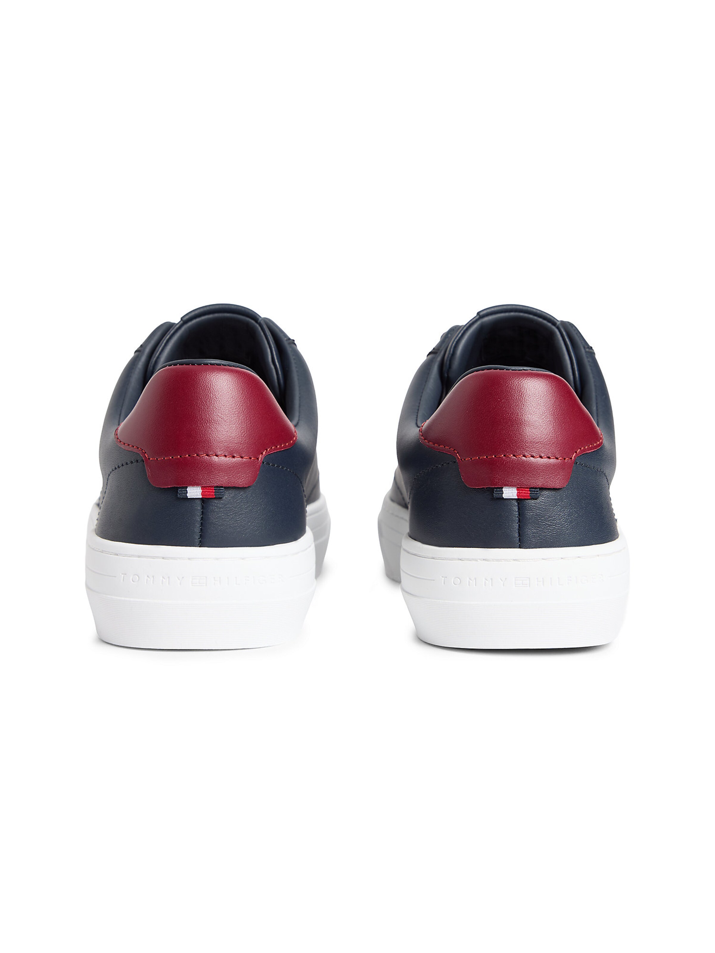 TOMMY HILFIGER Sneaker in Blau