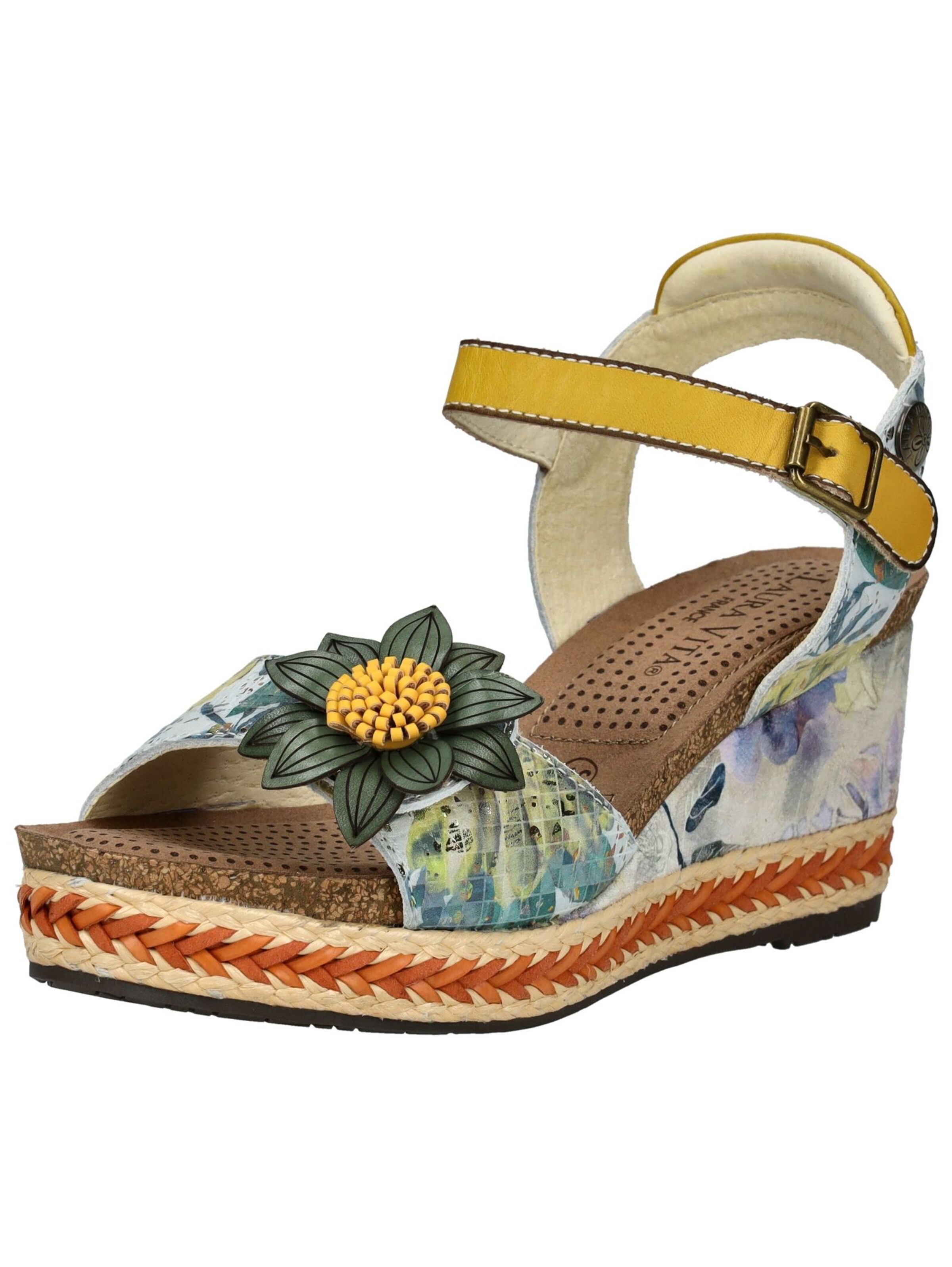 Laura Vita Strap sandal in Green: front