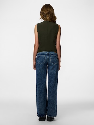 PIECES Gilet 'PCBOZZY' in Groen