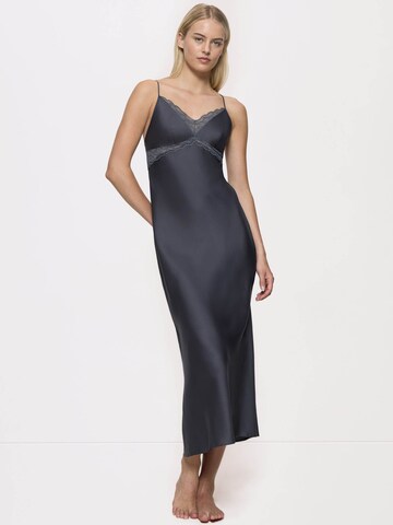TRIUMPH Nightgown ' Silky Sensuality ' in Grey: front