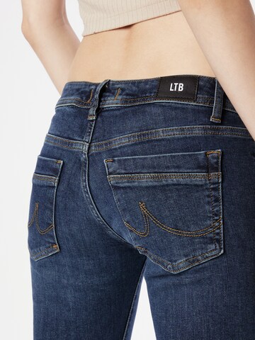 LTB Regular Jeans 'Valerie' in Blauw