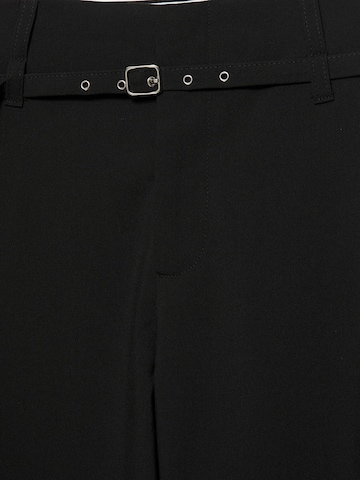 Pull&Bear Loose fit Pleated Pants in Black