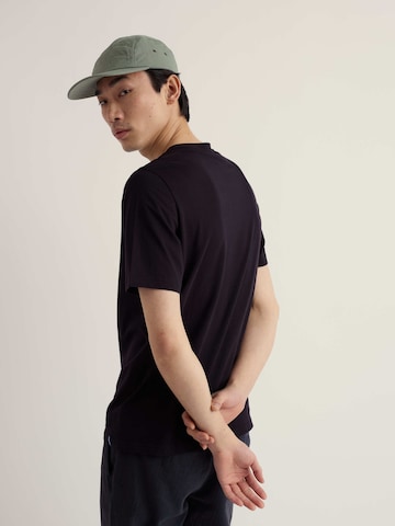 Tricou 'Midwatch' de la Seasalt Cornwall pe negru