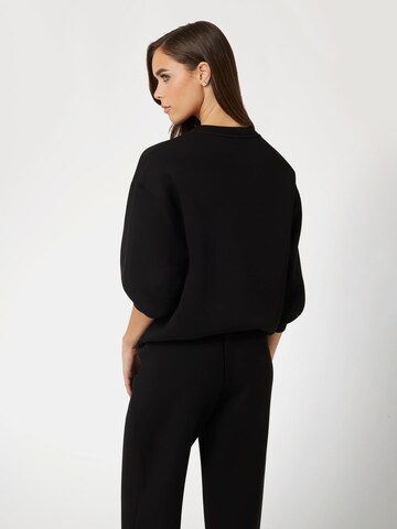 Sweat-shirt 'CECILIA' GUESS en noir