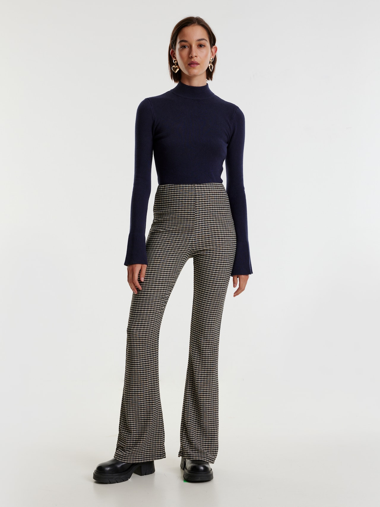 EDITED Produkte Hose 'Zelinda' grau