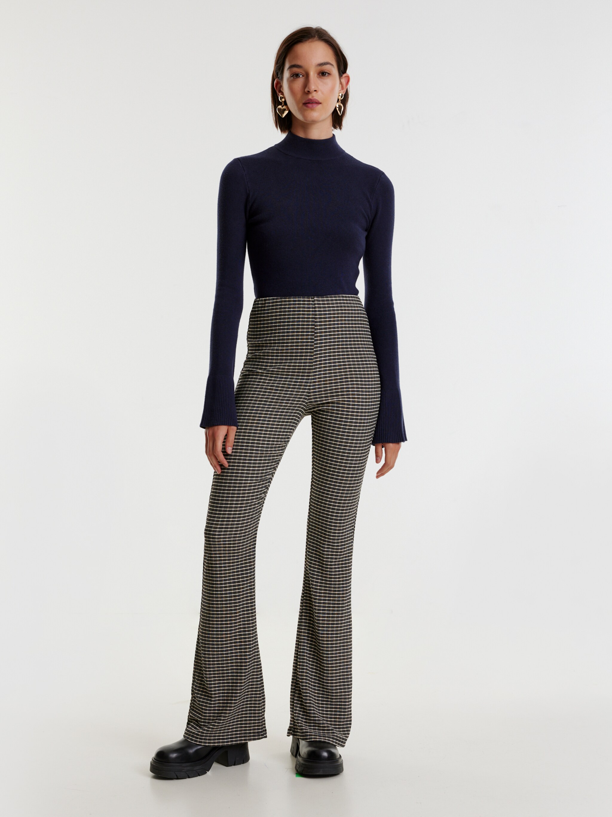 EDITED Produits Pantalon 'Zelinda' gris