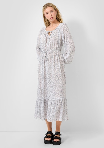 QS - Vestido em bege