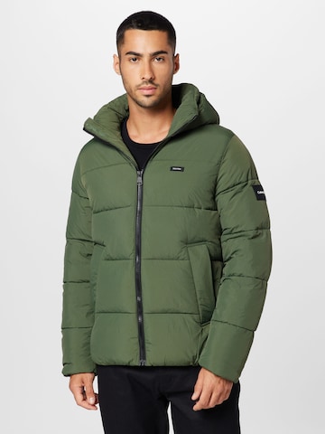 Calvin Klein Зимняя куртка в Зеленый: спереди