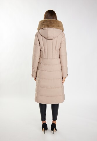 Cappotto invernale di faina in beige