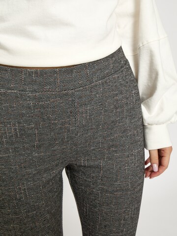 Flared Leggings 'Eninna' di DESIRES in grigio