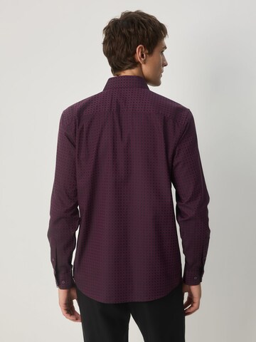 Coupe regular Chemise Next en rouge