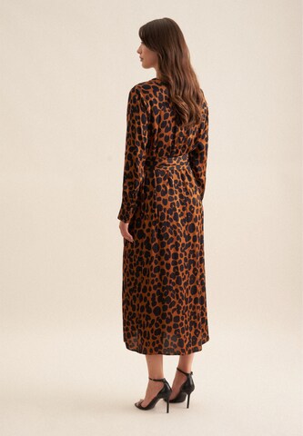 SEIDENSTICKER Jurk 'Schwarze Rose' in Bruin