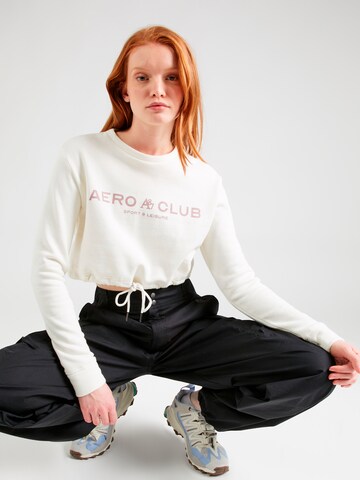 AÉROPOSTALE Sweatshirt in White