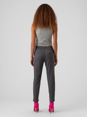VERO MODA Szabványos Chino nadrág 'VMMAYA' - szürke