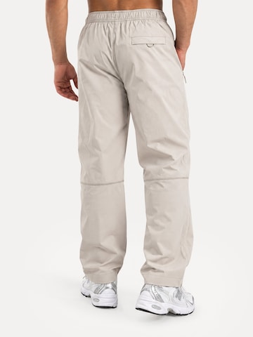 Regular Pantalon de sport ' Tybrin ' Smilodox en beige