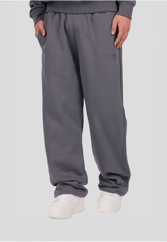 Loosefit Pantaloni di Dropsize in grigio