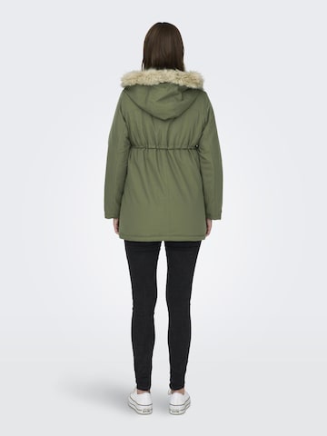 Only Maternity Winterparka 'LUCIA' in Groen