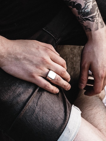 Akitsune Ring 'Iustitia' in Silver