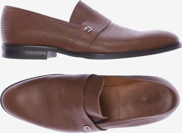 AIGNER Flats & Loafers in 43 in Brown: front