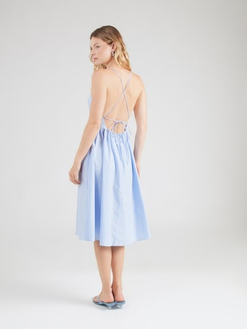 Robe d’été & Other Stories en bleu