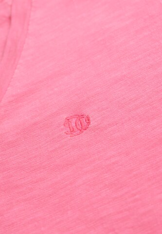Superdry T-Shirt 'Studios' in Pink