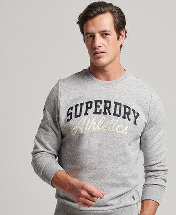 Superdry Sportsweatshirt in Grau: predná strana