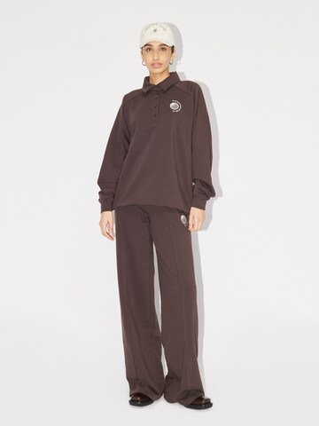 Sweat-shirt 'Hale' LeGer by Lena Gercke en marron