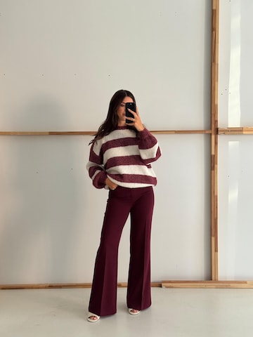 noar studios Regular Pleat-front trousers 'Straight Leg Pants' in Red