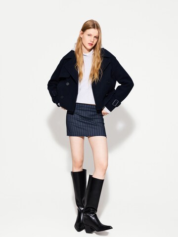 Bershka Rock in Blau: Vorderseite