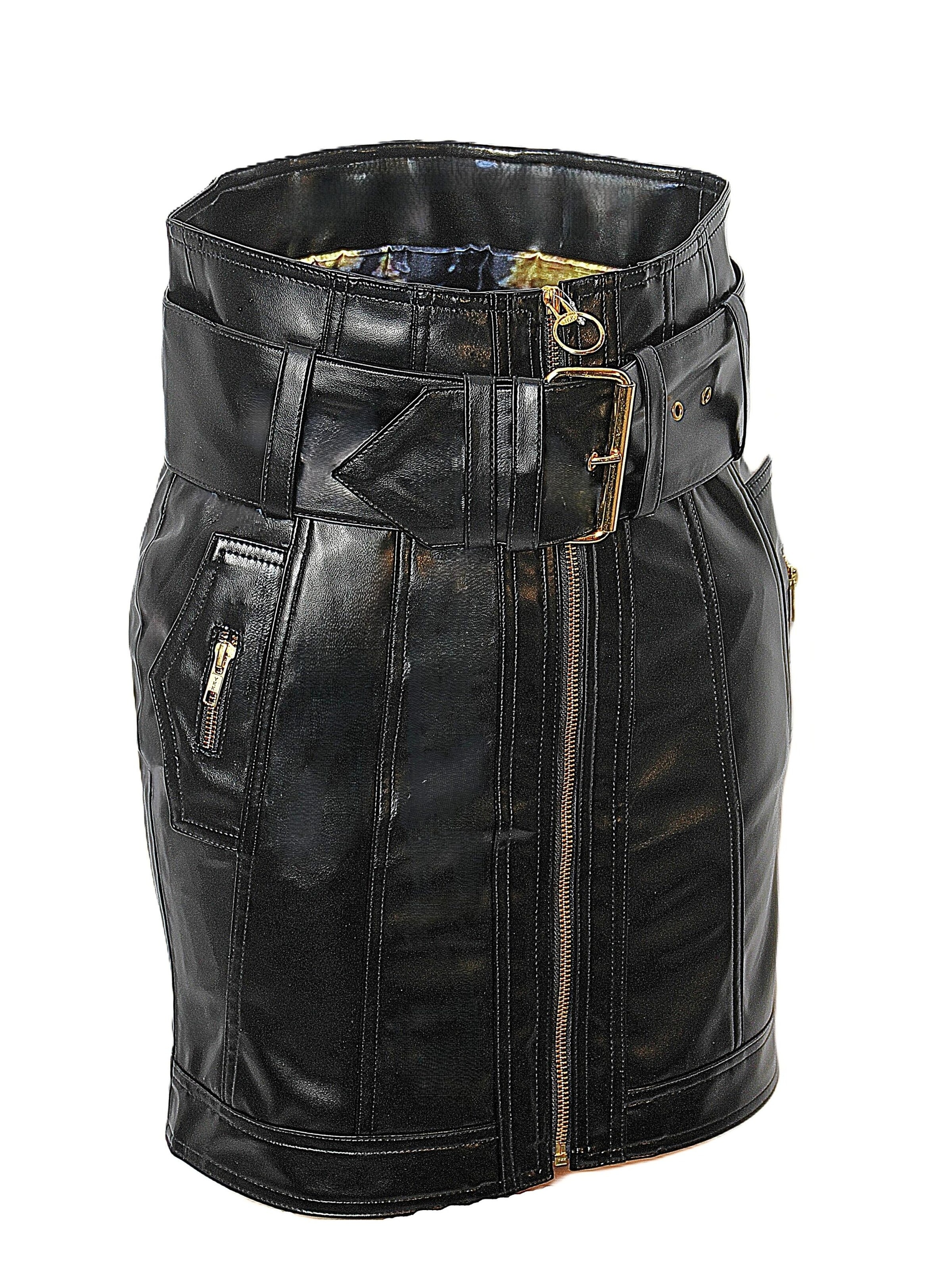 Be  Noble Rok 'Lederrock aus Kunstleder in schwarzer Lackoptik' in Zwart: voorkant