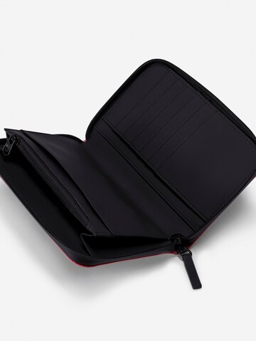 Ucon Acrobatics Wallet 'Naira Lotus Infinity' in Red
