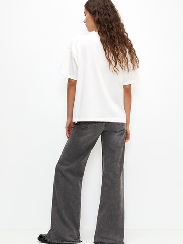 Pull&Bear Majica | bela barva