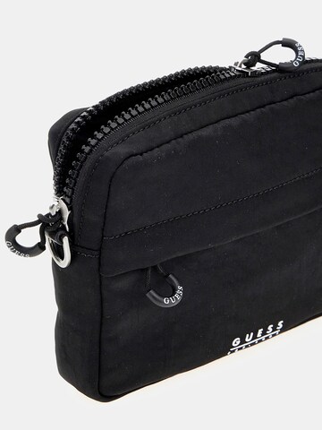 GUESS Tasche 'Sondrio' in Schwarz