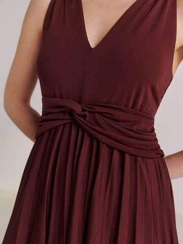 Guido Maria Kretschmer Women Evening dress 'Ilona' in Red