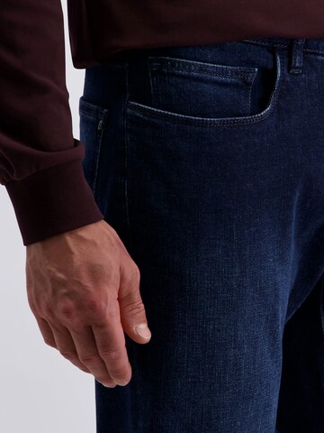 PIERRE CARDIN Regular Jeans 'Lyon' in Blauw
